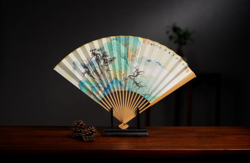 绿水青山景更研缩略图