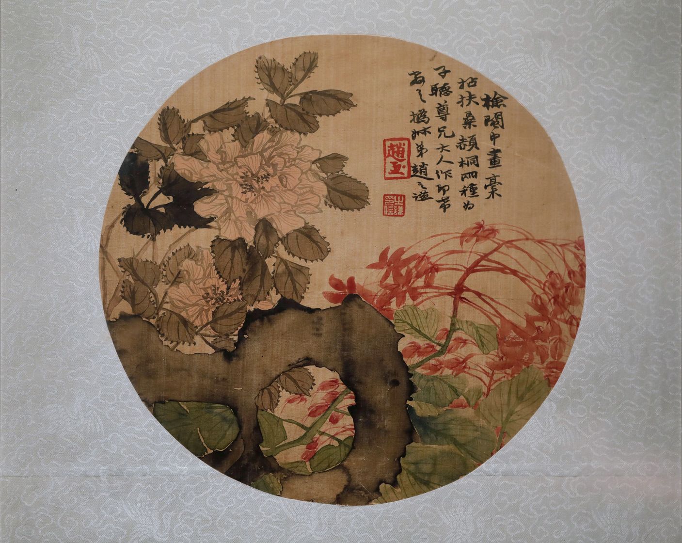 花卉团扇预览图